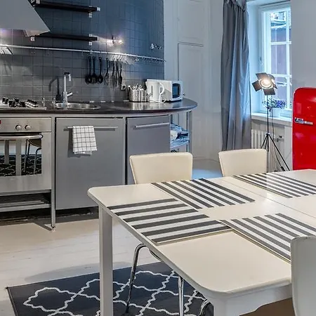Experience Living Urban